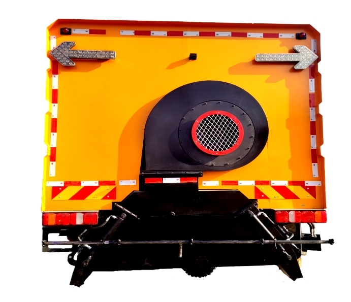 BLD5186TCXZZ6型(18噸)多功能除冰除雪車(圖5) BLD5186TCXZZ6型(18噸)多功能除冰除雪車(圖5)