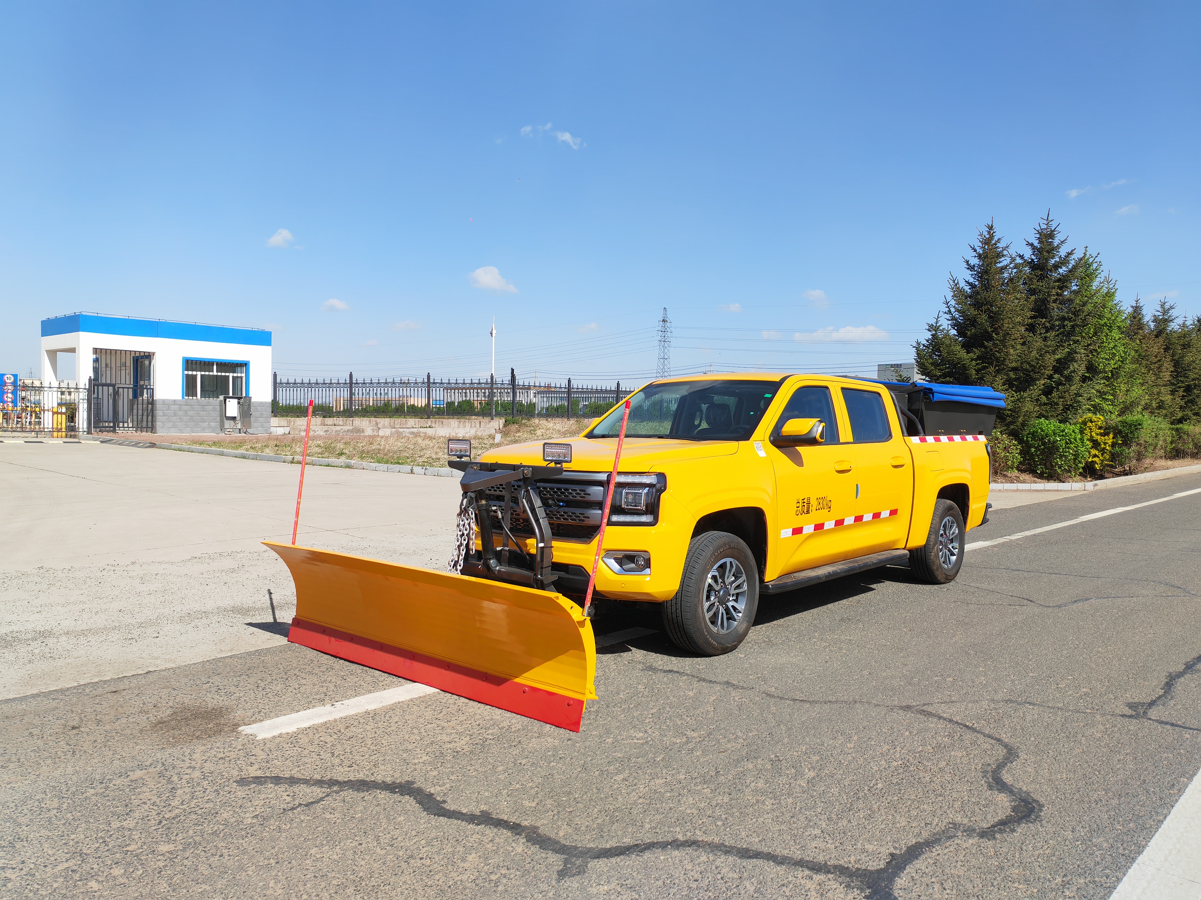 BLD5031TCXJX6多功能除雪車(圖1) BLD5031TCXJX6多功能除雪車(圖1)